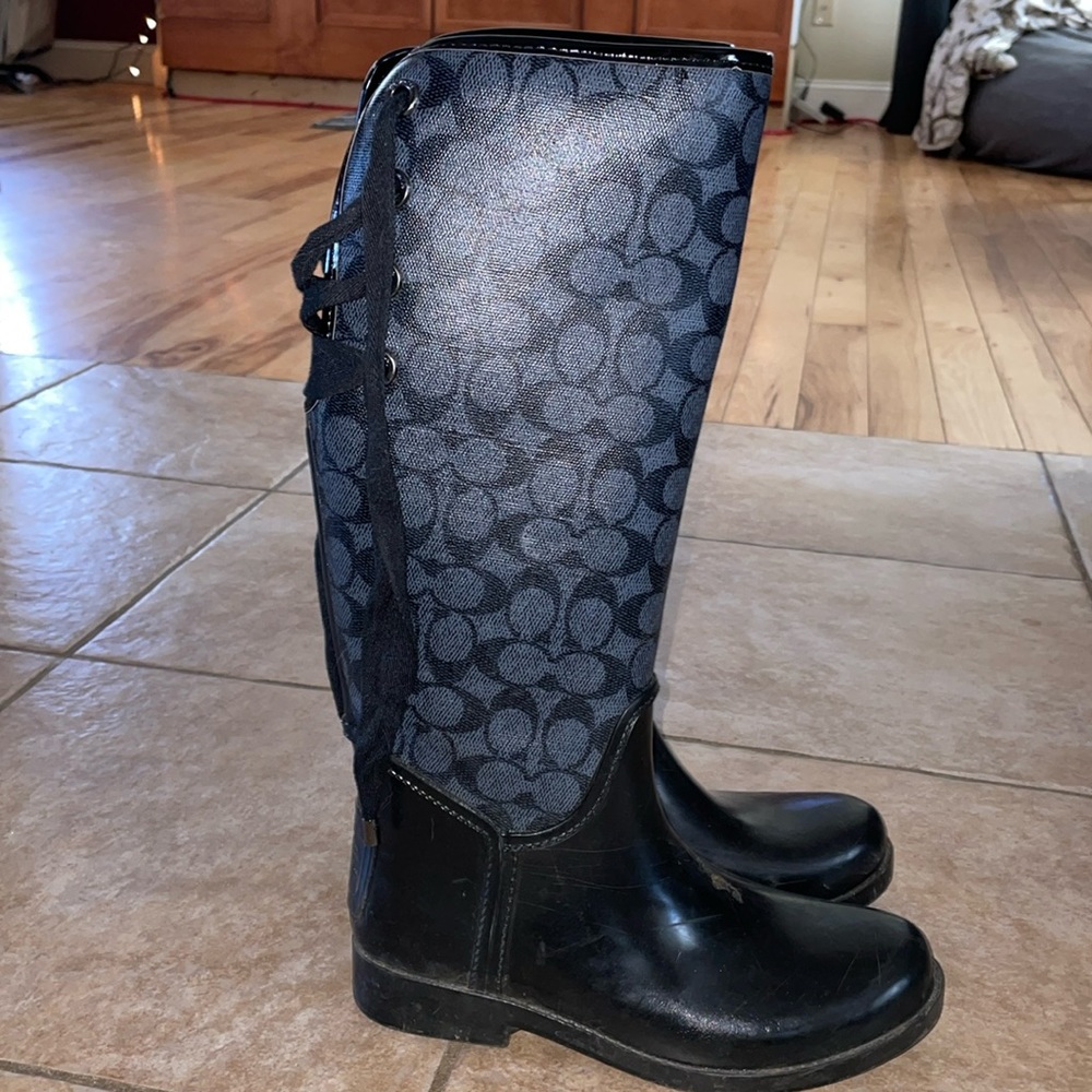 Coach boots
